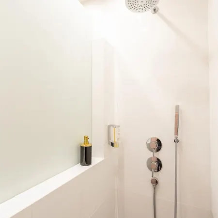 Golden In - Center - Zurawia Apartment