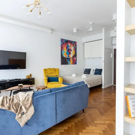 Golden In - Center - Zurawia Apartment